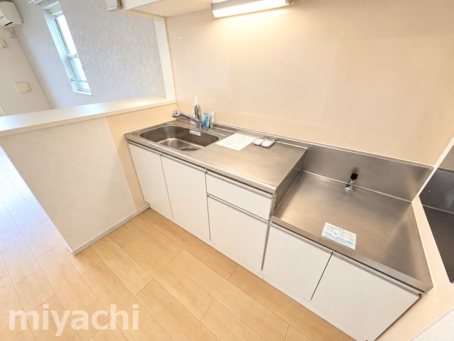 ＪＲ高徳線 勝瑞駅 徒歩21分 2階建 築13年のキッチン写真