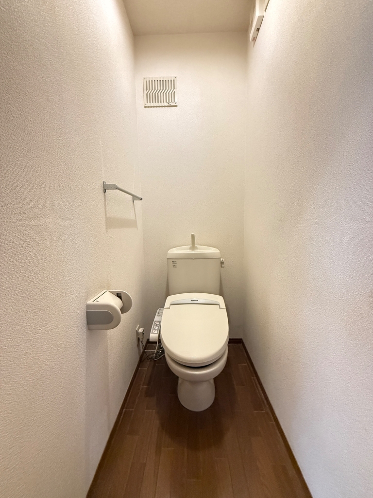 キングス コート B棟のトイレ写真