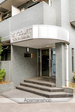 スカイコート高田馬場の外観写真