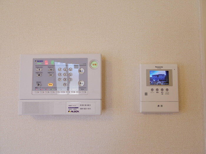 セキュリティ　ALSOKホームセキュリティ搭載・録画機能付きTVインターホ