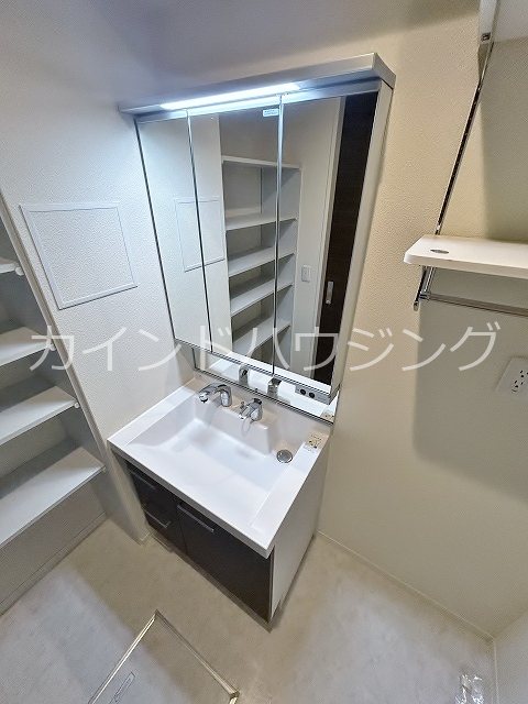 洗面設備　シャンプードレッサー
