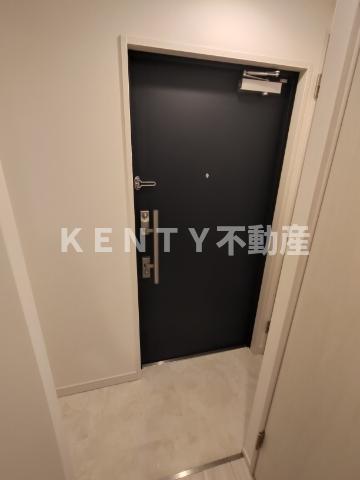 玄関　収納もある玄関です