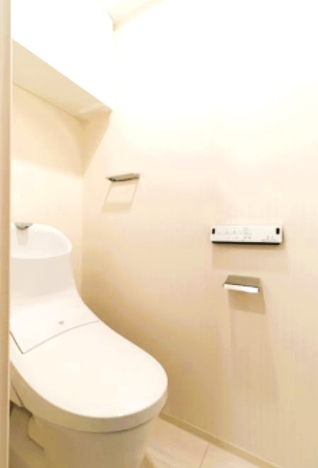 ＪＲ総武線 亀戸駅 徒歩5分 12階建 築5年のトイレ写真