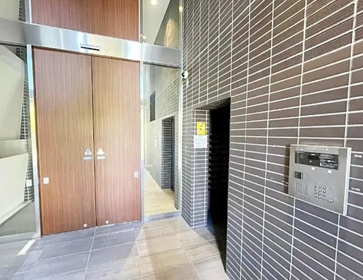 ＪＲ横須賀線 西大井駅 徒歩9分 3階建 築14年の外観写真
