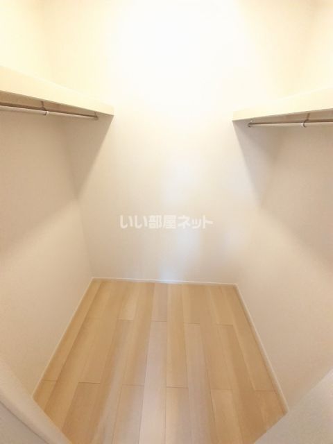 サンシャインヒルズIII Bの内装写真