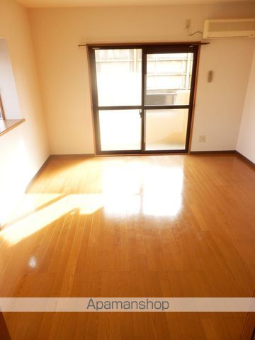 Happiness初生の居間写真