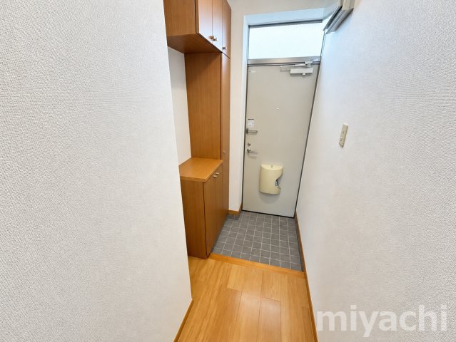 デュエル ミサキ Bの玄関写真