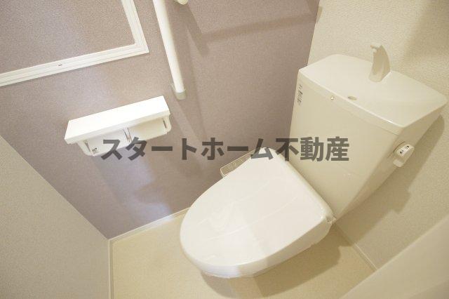 トイレ　ゆったりとした空間のトイレです