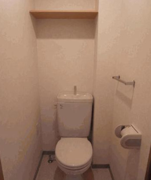 トイレ　ゆったりとした空間のトイレです