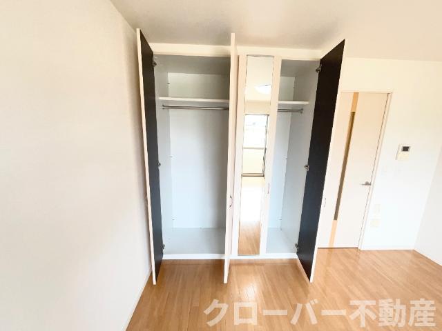 収納　クローゼット