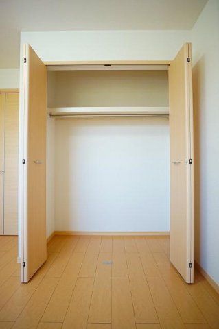 東武小泉線 小泉町駅 徒歩14分 2階建 築16年の内装写真