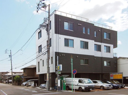 スクエアメゾン覚王山の外観写真
