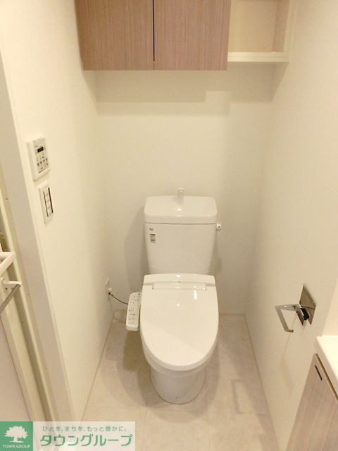 トイレ　※写真は同タイプ住戸です。