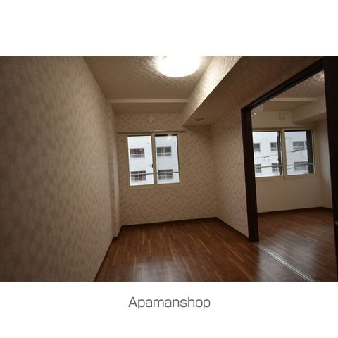 EXCELLENT HOUSE中の島の居間写真