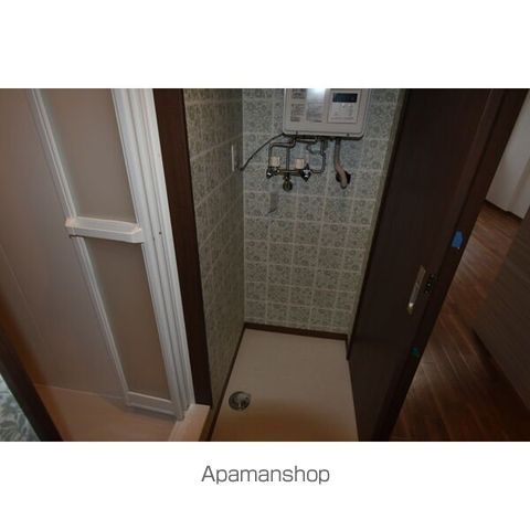 EXCELLENT HOUSE中の島の居間写真