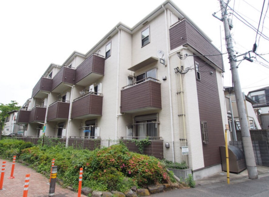 建物外観　★シンプルで落ち着いたデザイン★