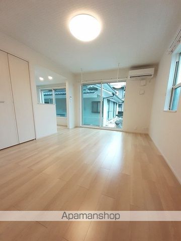 シエロ荏隈の居間写真