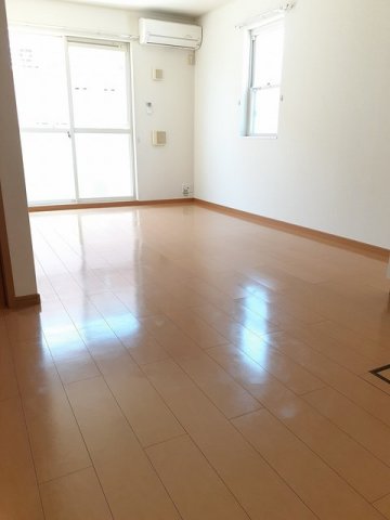 居室・リビング　ゆったりとした居間です