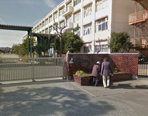 小学校　八王子市立片倉台小学校（小学校）まで507m