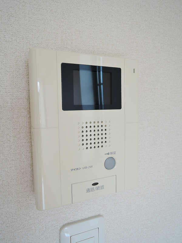 セキュリティ　●TVモニター付インターフォン