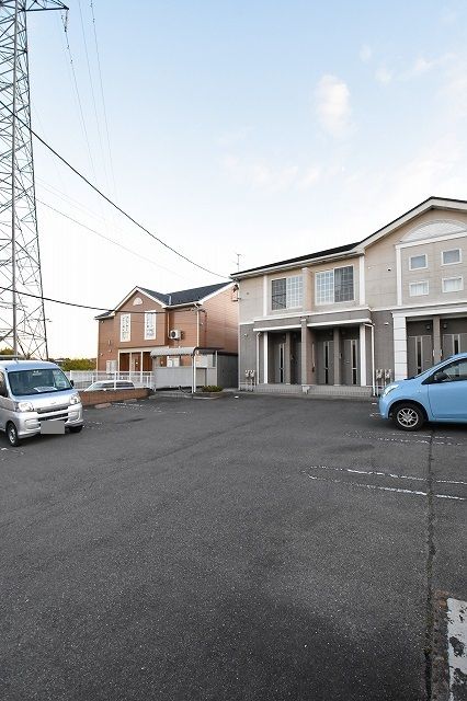 【郡山市日和田町のアパートの駐車場】