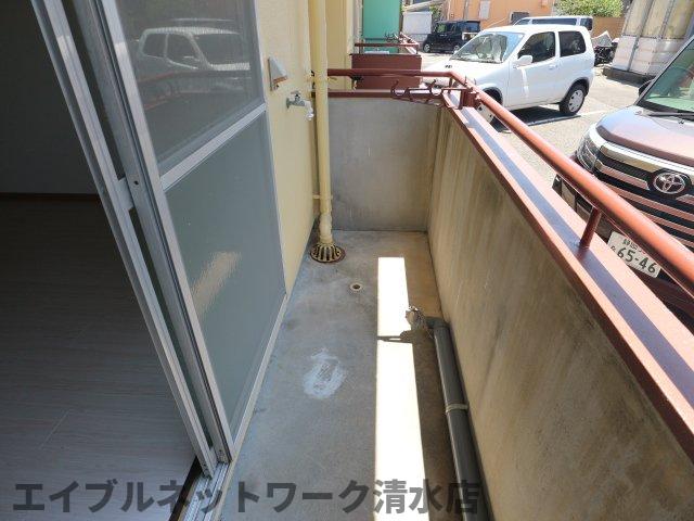 【静岡市清水区三保のマンションのバルコニー】