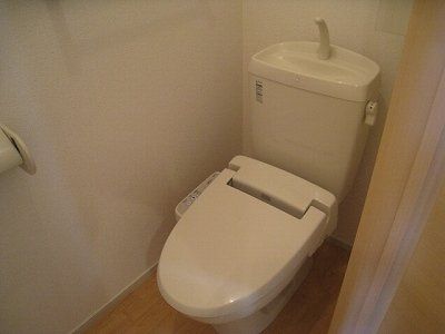 【小田原市飯泉のアパートのトイレ】