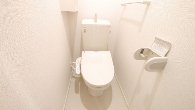 【サニーのトイレ】