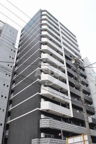 【大阪市中央区道修町のマンションの建物外観】