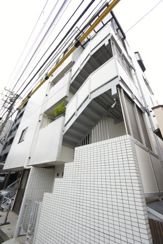 荒井ビルの建物外観