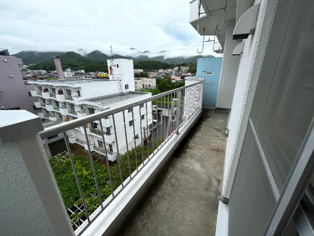 【札幌市西区西野二条のマンションのバルコニー】