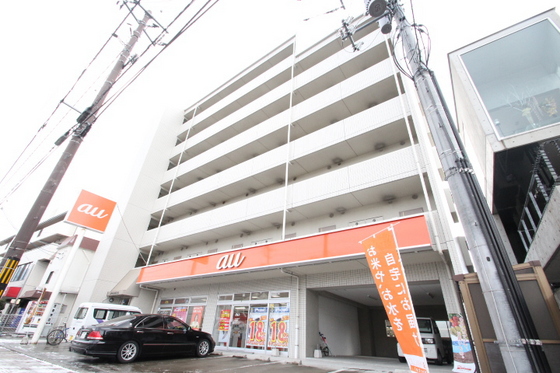 【安芸郡府中町本町のマンションの建物外観】