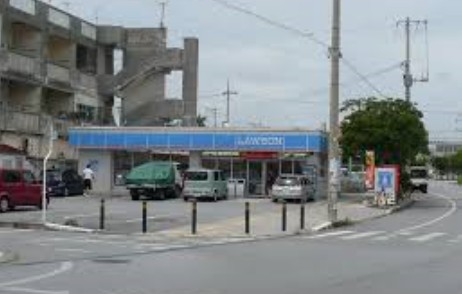 コンビニ　ローソン パイプライン通大謝名店（コンビニ）まで803m