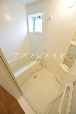 バス・シャワールーム　ゆったり過ごせるお風呂です