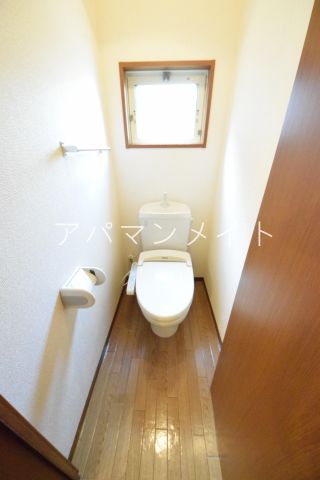 トイレ　清潔感のあるトイレです