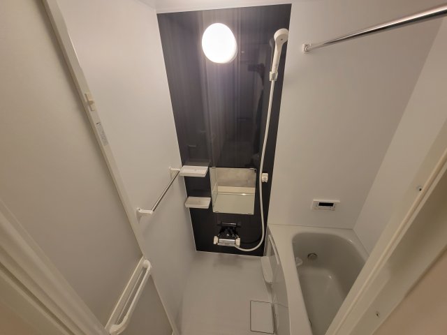 バス・シャワールーム　お風呂で日々の疲れを落としましょう