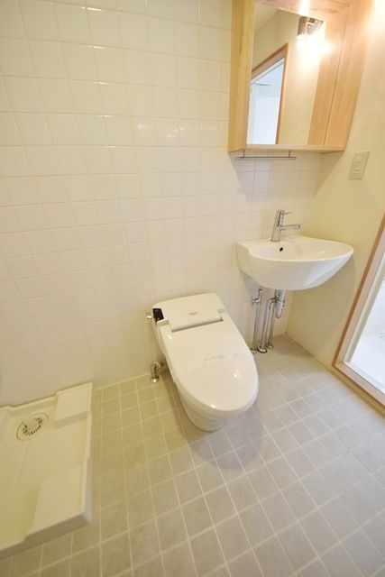 トイレ　★温水洗浄便座★