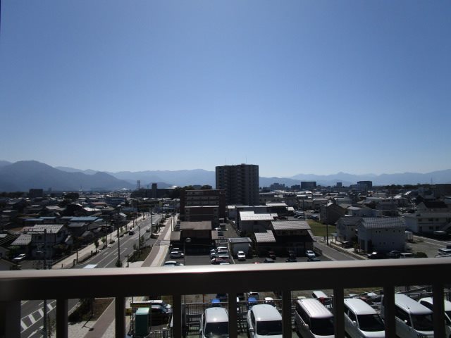 眺望　画像は601号室です（参考）