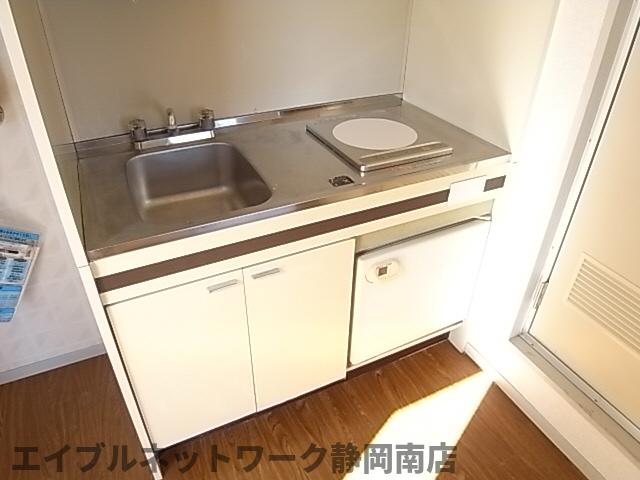 キッチン　キッチンでお料理をお楽しみください