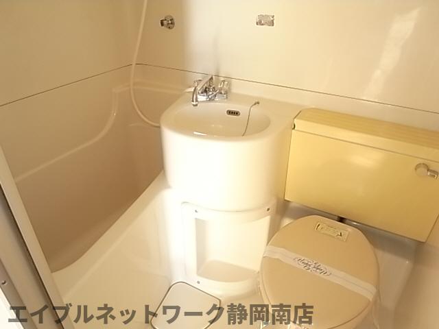 バス・シャワールーム　日々の疲れを癒すお風呂付です