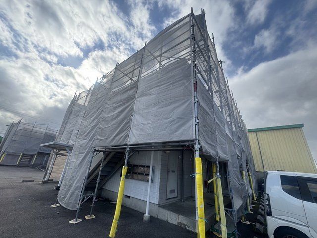 建物外観　駐車場