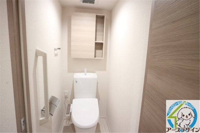 トイレ　パース写真