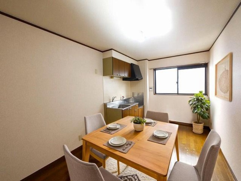 居室・リビング　CGで家具等を配置したもので家具等は含まれません