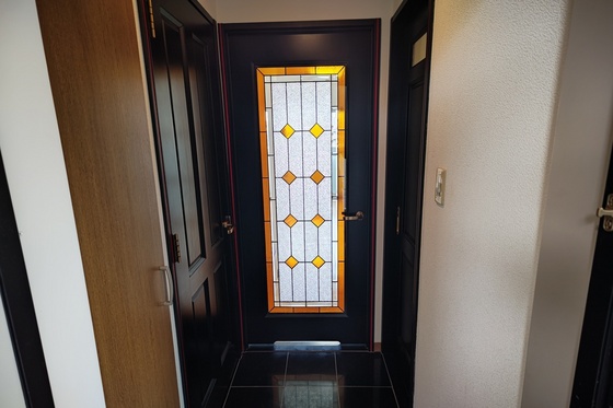 玄関　※別部屋の写真です