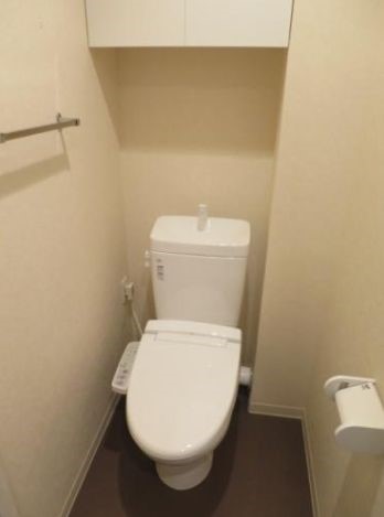 トイレ　弊社は全物件が仲介手数料半月分でご紹介可能です。