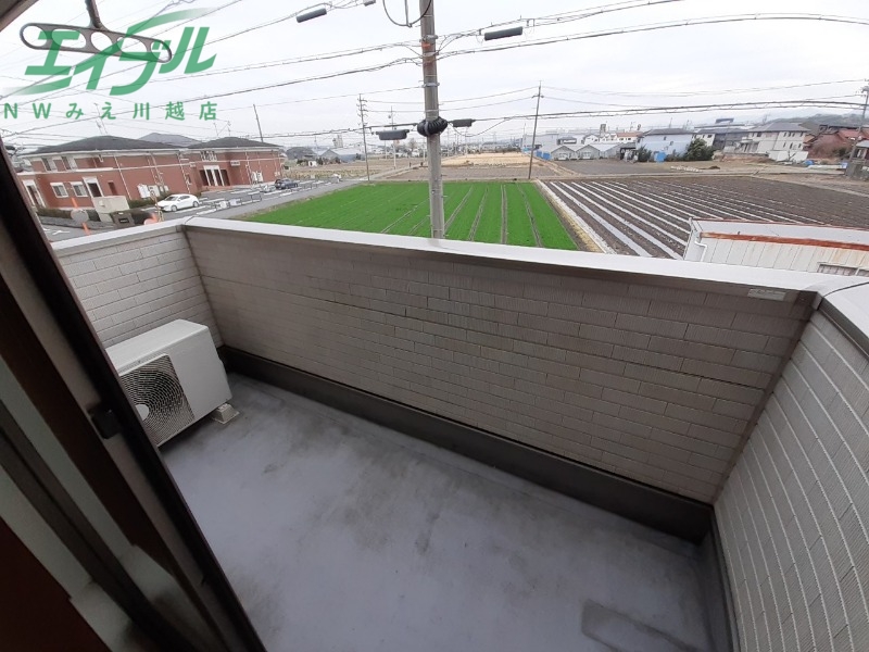 バルコニー　同型タイプ写真