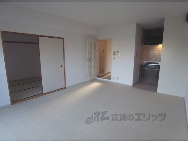 居室・リビング　リビング