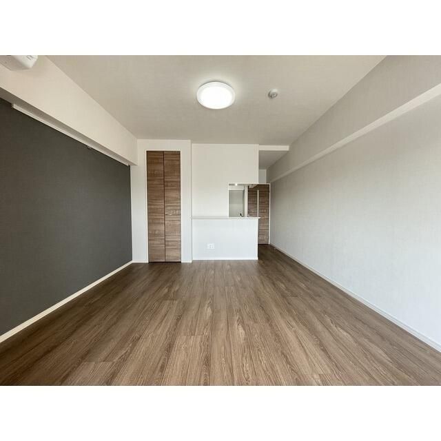 居室・リビング　☆明るい居間☆