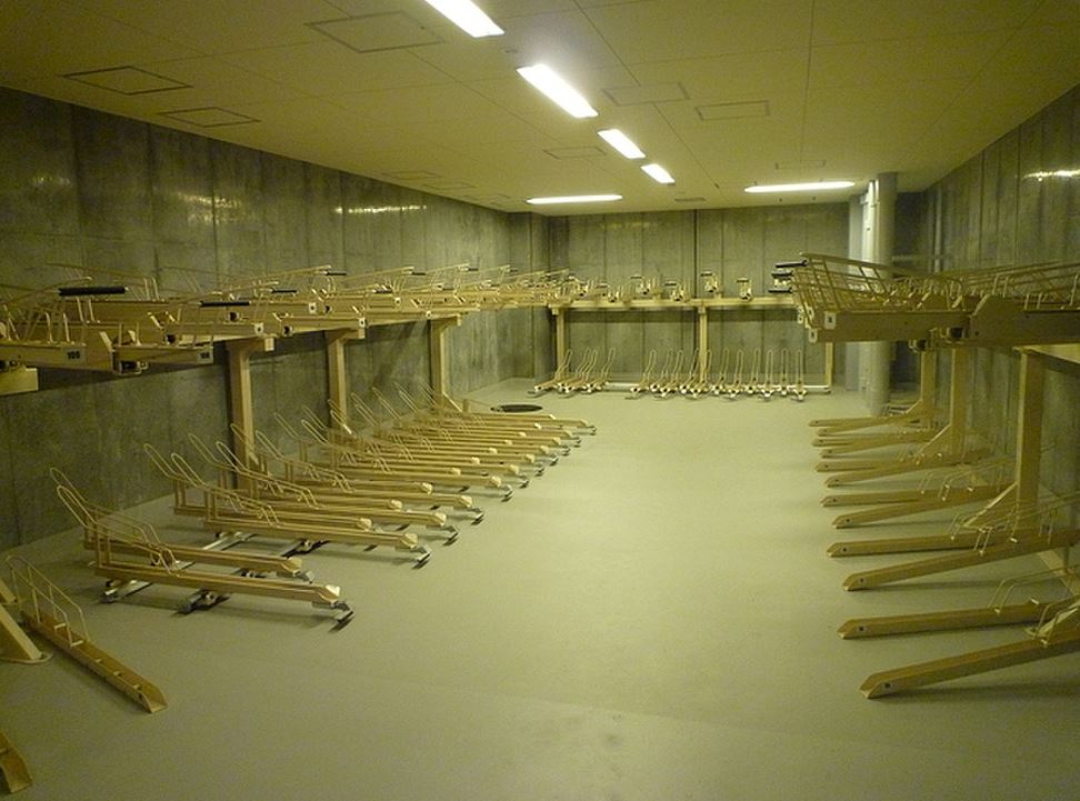 駐車場　駐輪場