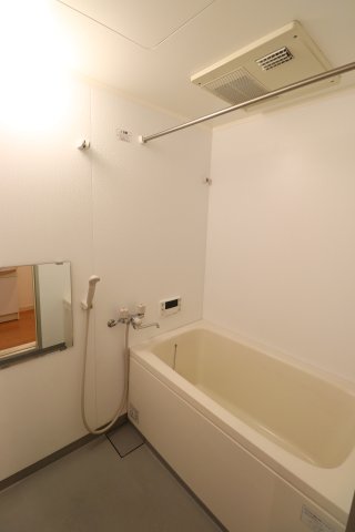 バス・シャワールーム　日々の暮らしに欠かせないお風呂です